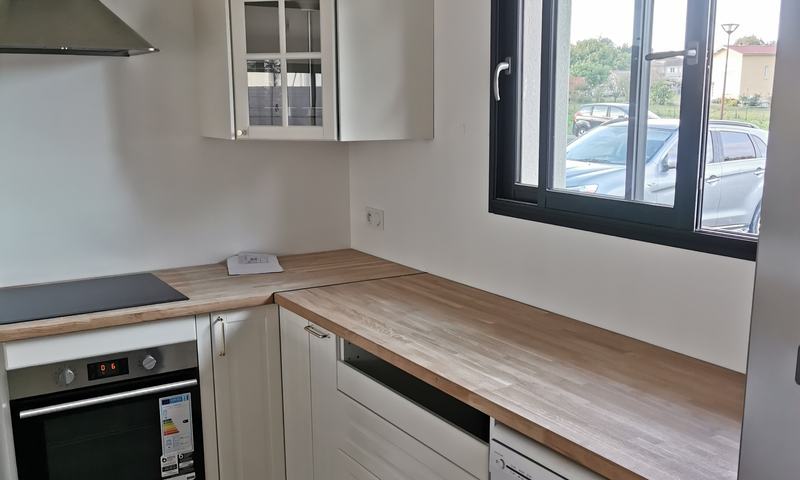 Cuisine terminée, plan de travail chêne